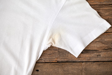 How To Prevent Sweat Stains On Shirts | Get Rid of Sweat Stains - SwitSmell