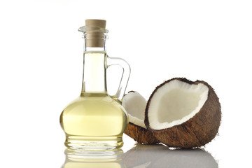 Coconut oil for improving body odor 